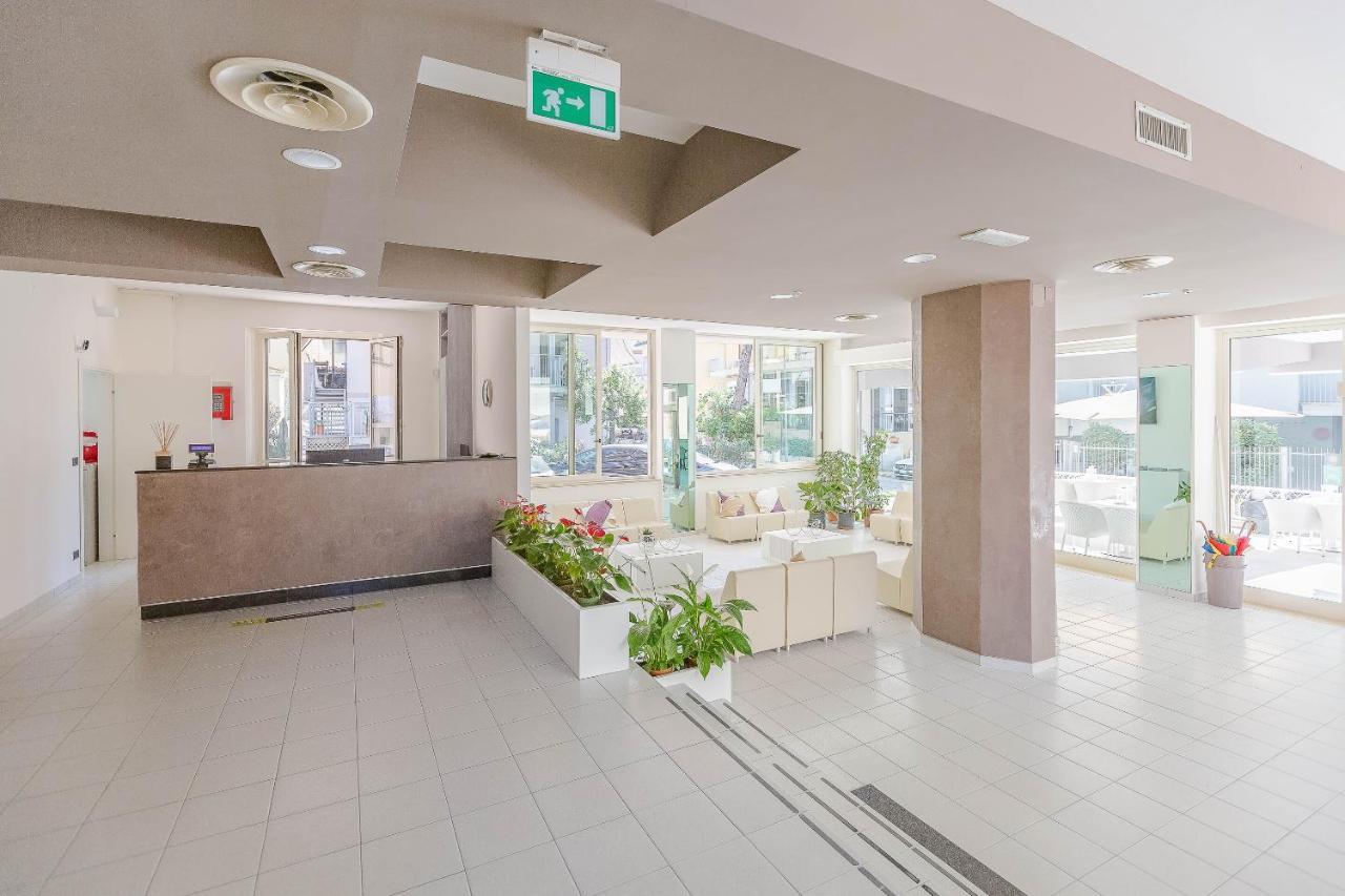 Hotel Confort Rimini Eksteriør bilde
