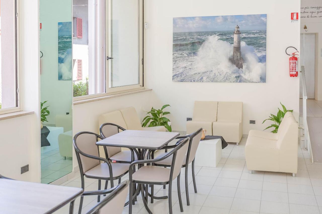 Hotel Confort Rimini Eksteriør bilde