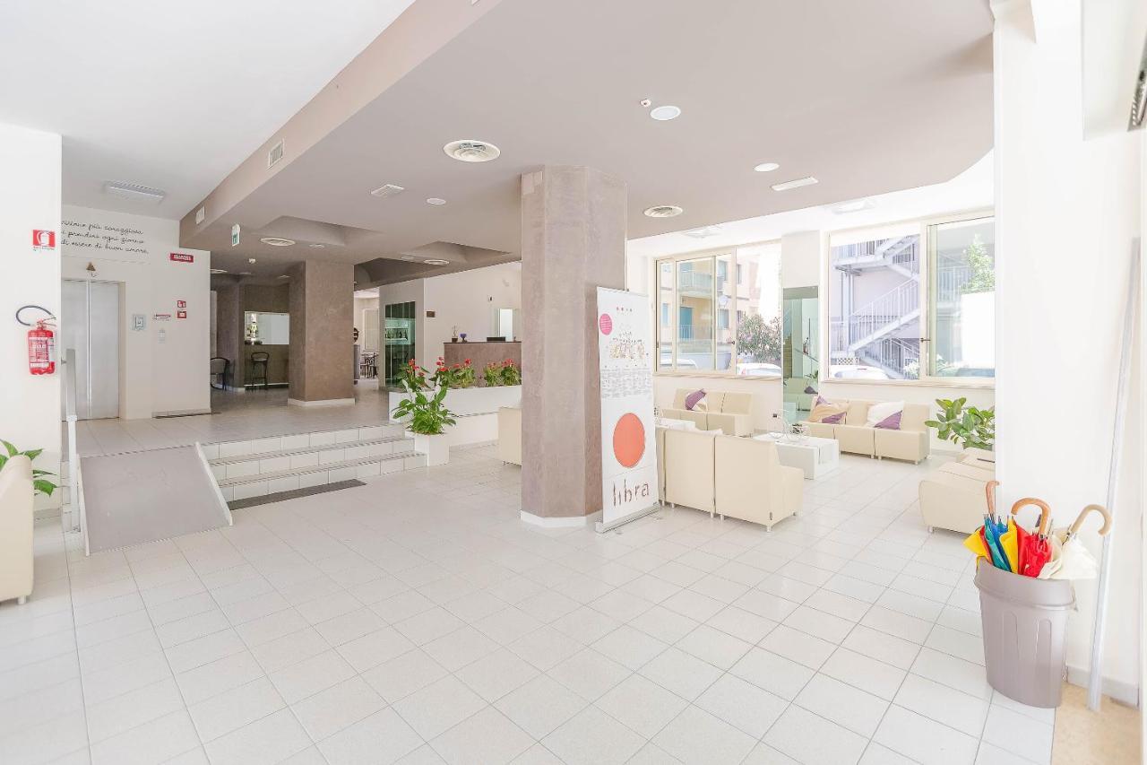 Hotel Confort Rimini Eksteriør bilde