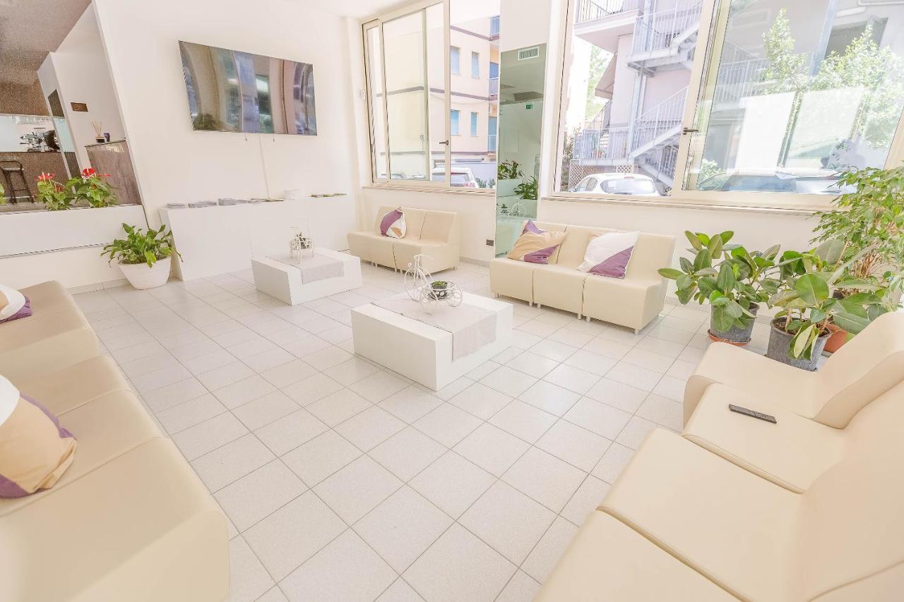 Hotel Confort Rimini Eksteriør bilde