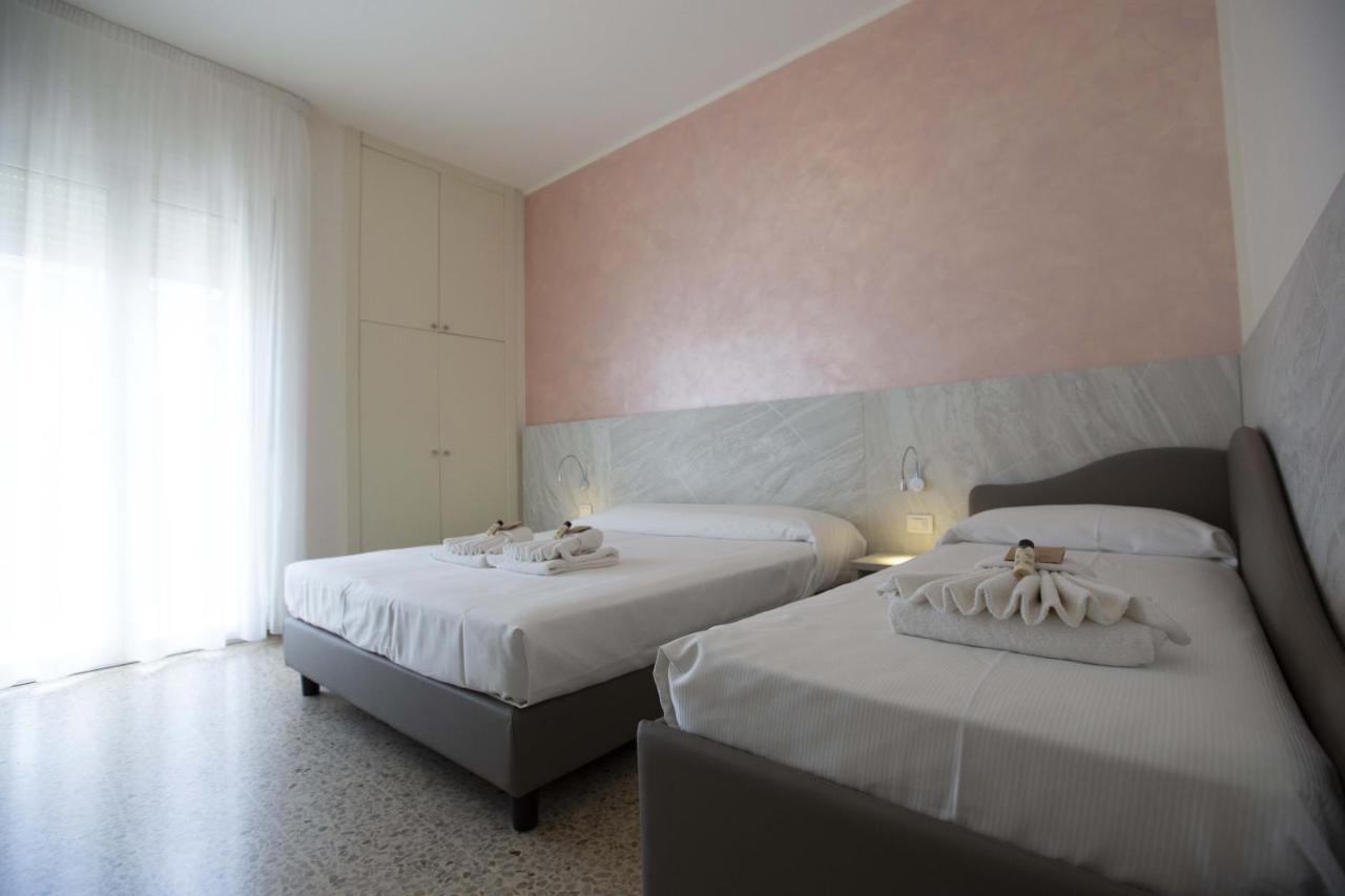 Hotel Confort Rimini Eksteriør bilde