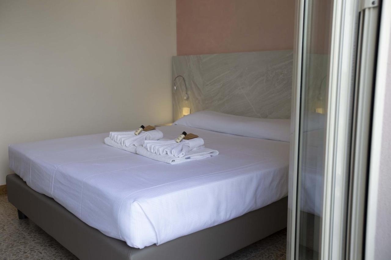Hotel Confort Rimini Eksteriør bilde